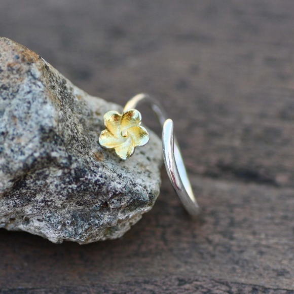 Plumeria Flower Ring Silver and Gold Band , Hawaii Ring , Adjustable - Picture 6 of 7